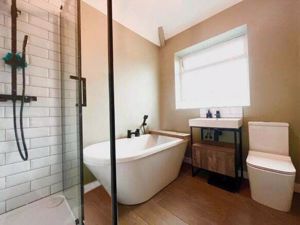 Photo 7- click for photo gallery